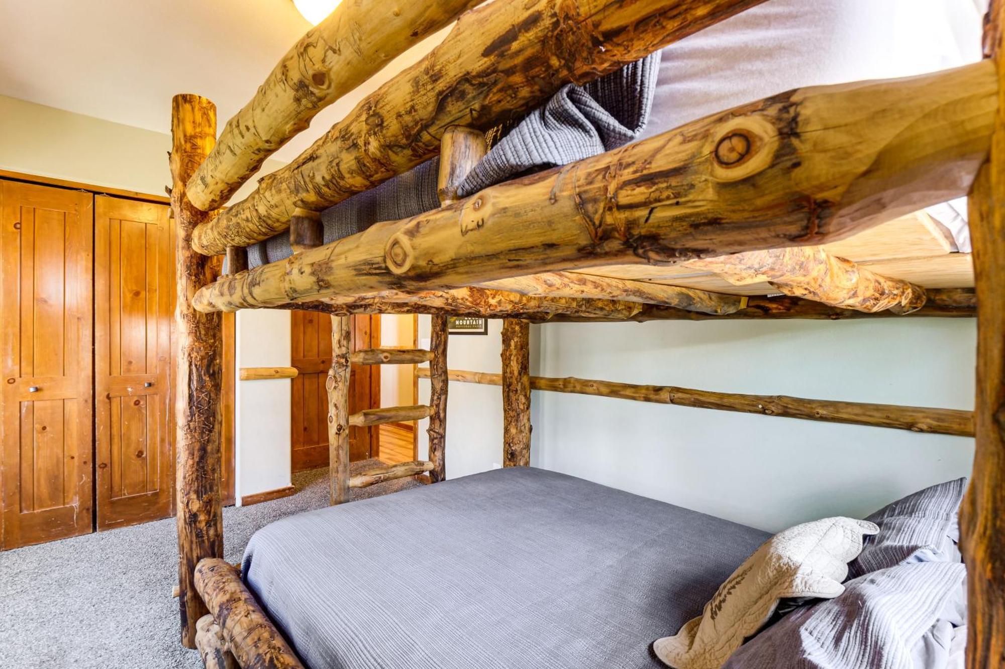 Breck Condo With Pool And Hot Tub Access Walk To Lift 브레켄리지 외부 사진