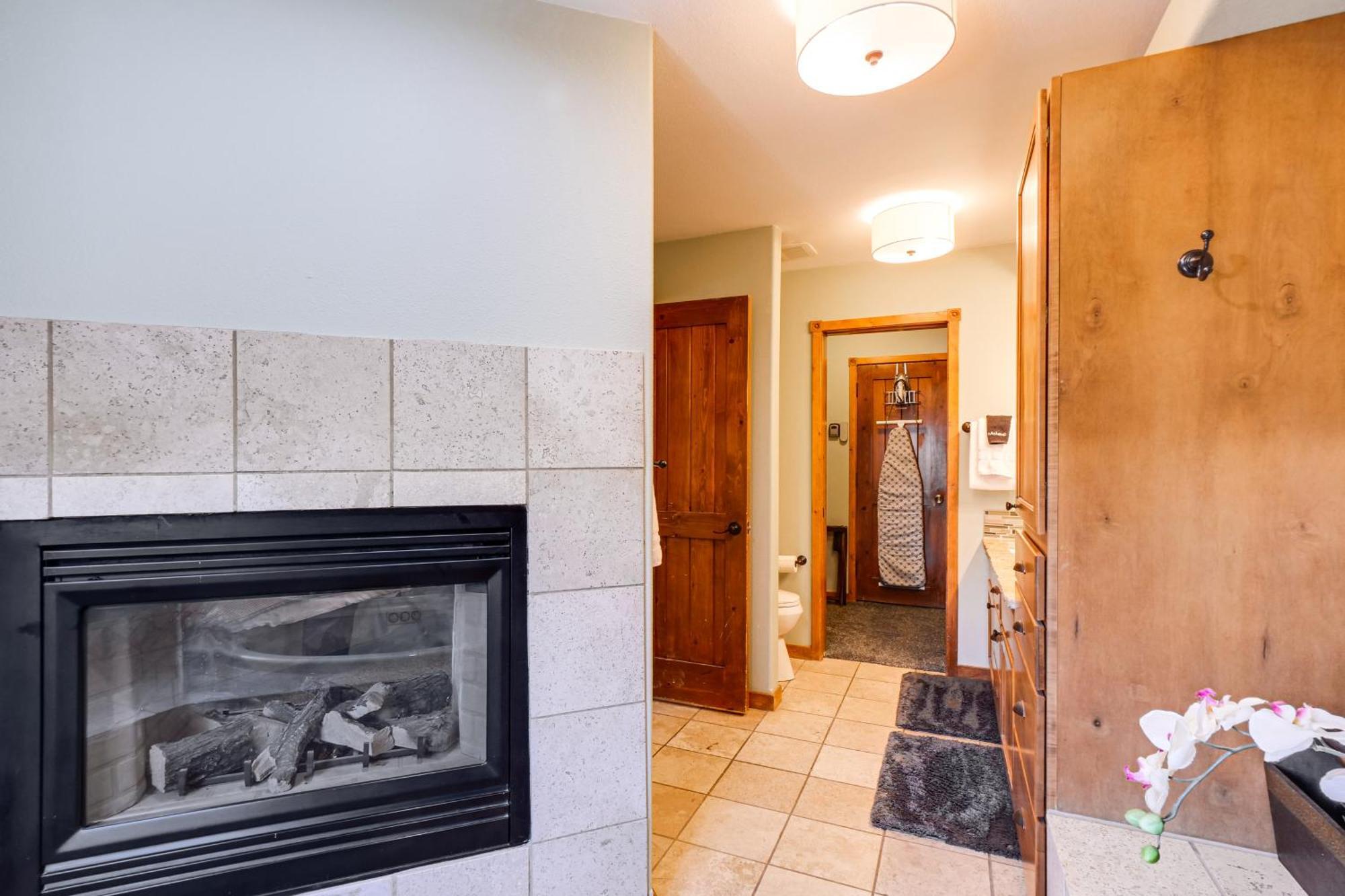 Breck Condo With Pool And Hot Tub Access Walk To Lift 브레켄리지 외부 사진