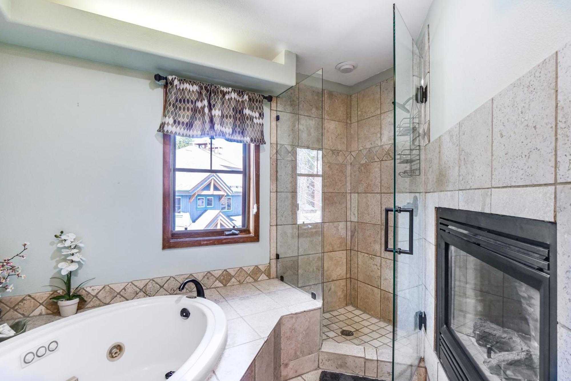 Breck Condo With Pool And Hot Tub Access Walk To Lift 브레켄리지 외부 사진