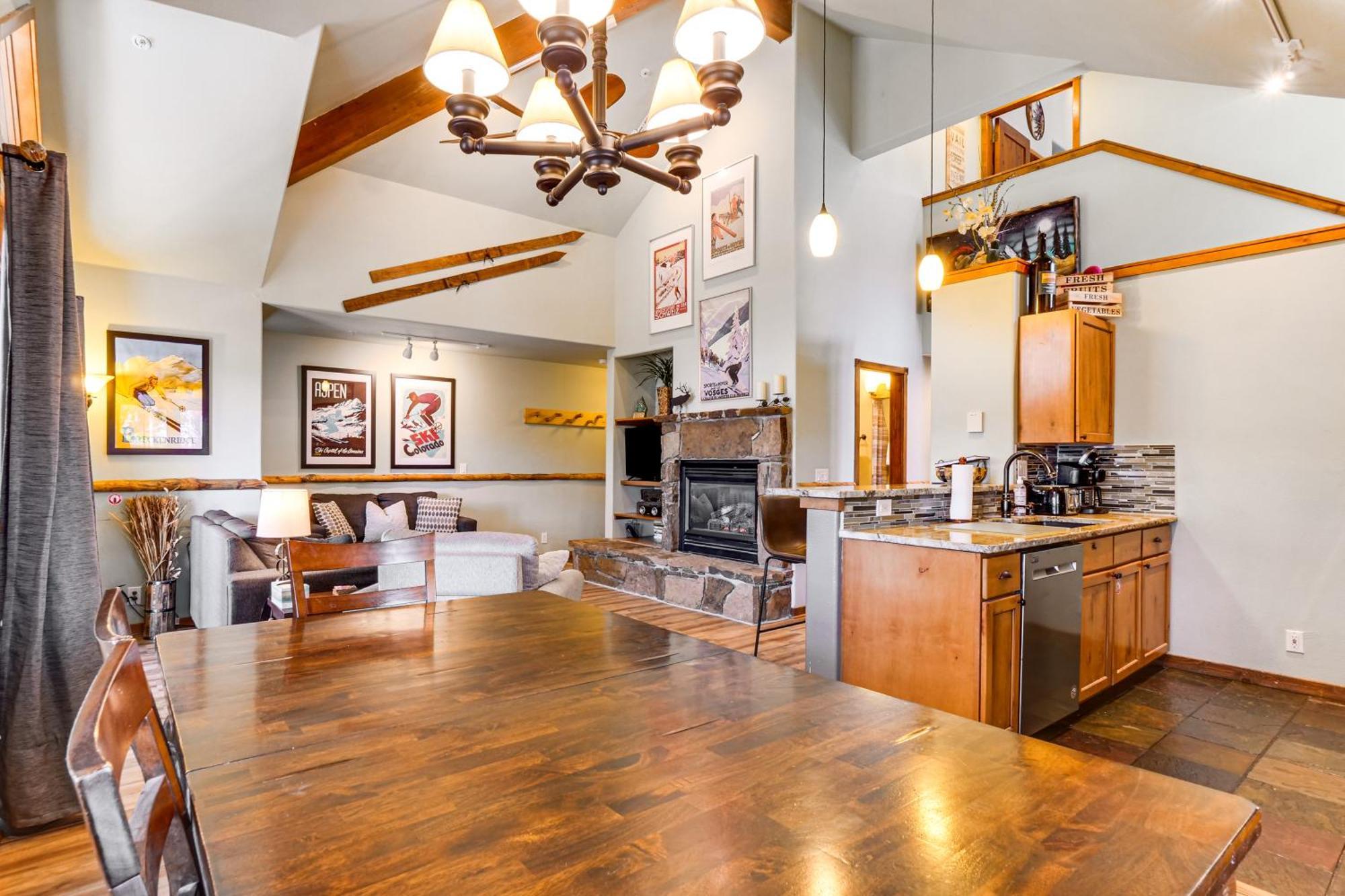 Breck Condo With Pool And Hot Tub Access Walk To Lift 브레켄리지 외부 사진
